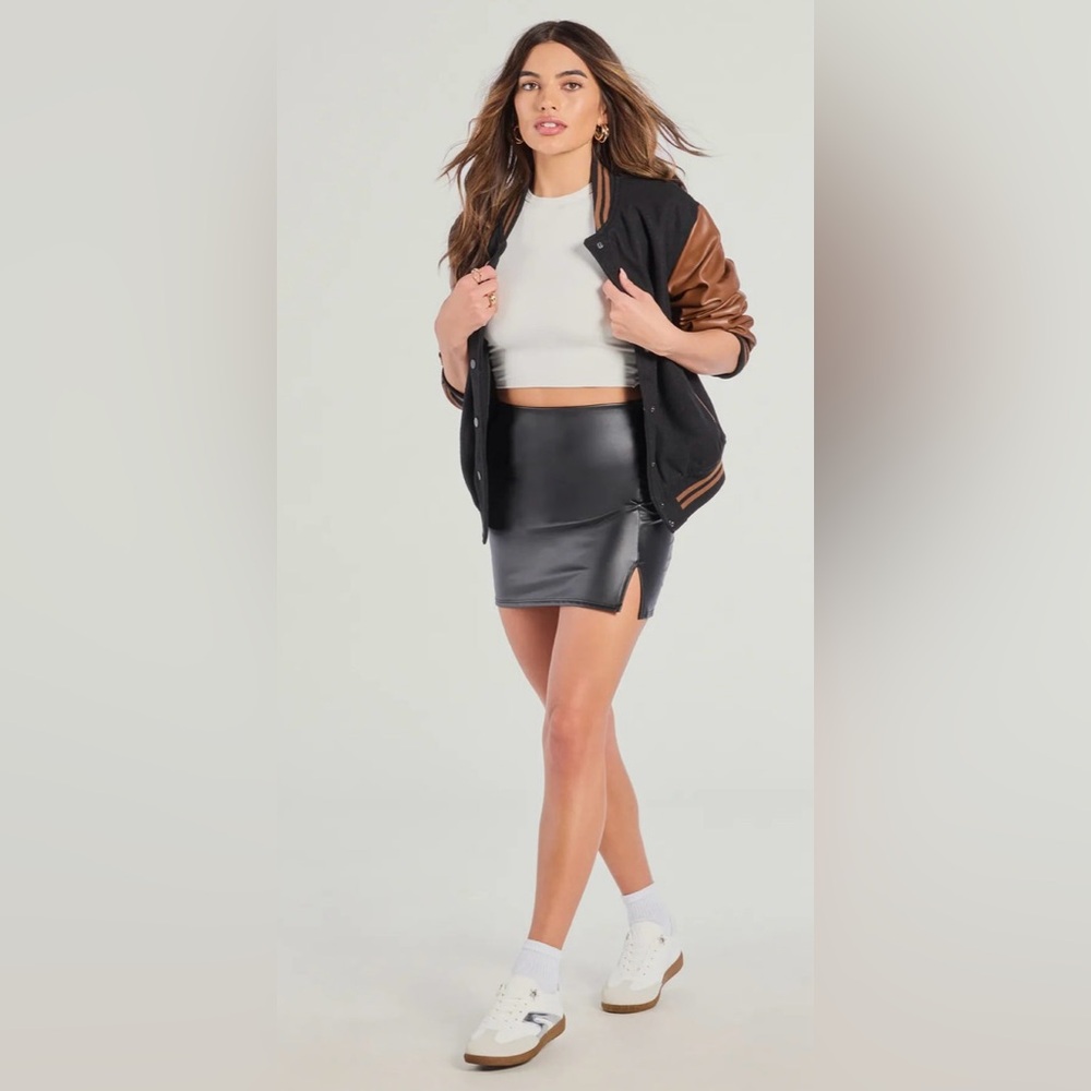 Windsor Black Faux Leather Mini Skirt Side Slit Bodycon | Size M